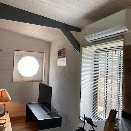 Chalet Le Rouge A *